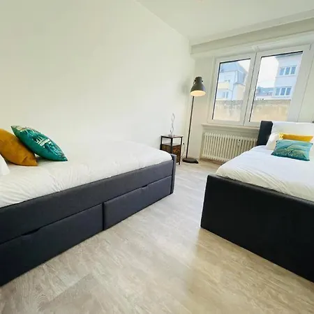 Three Bedrooms Flat In Center W. Terrace&parking